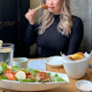 Meet your Posher, Whitney